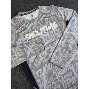 Under Armour HeatGear Mens L Compression Shirt Gray Graphic Long Sleeve